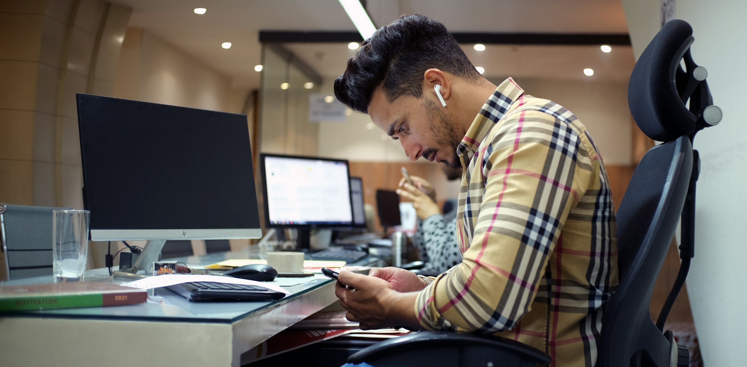 man working from office - Ghost Writer AI Alternatives