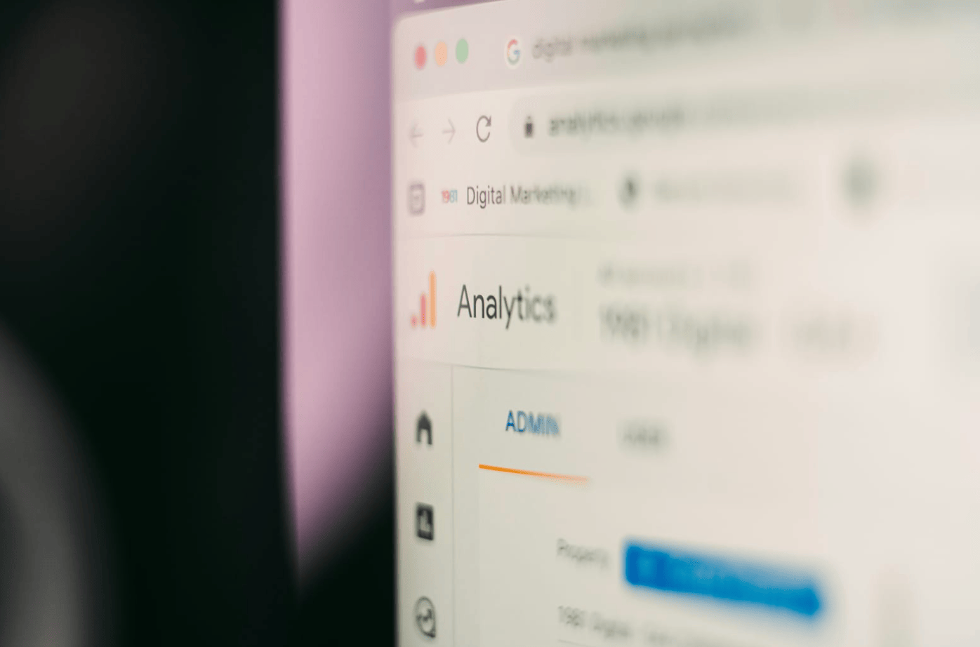 analytics dashboard of a site - How to Use AI for SEO