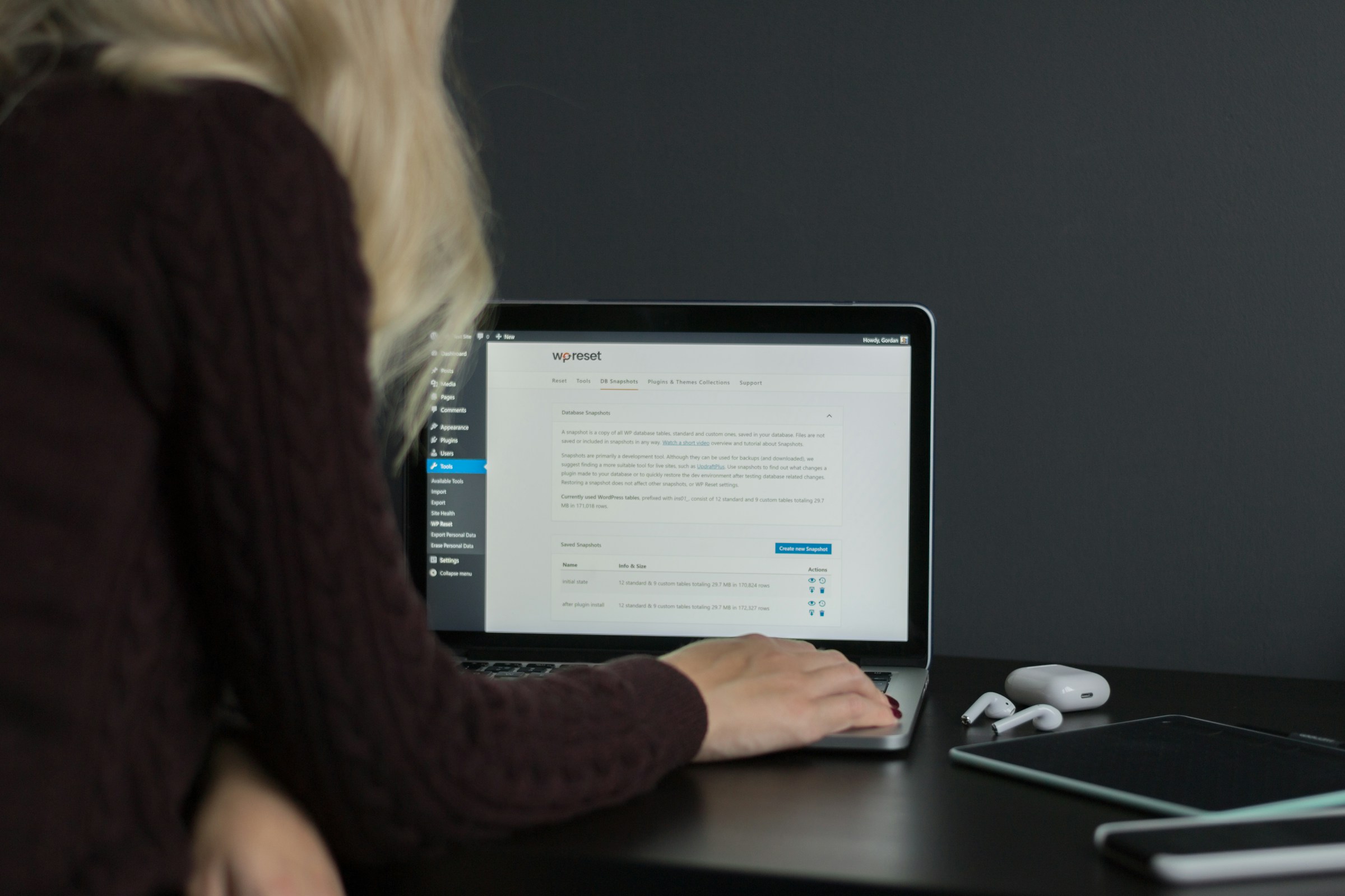 Woman Using Laptop - Koala Writer